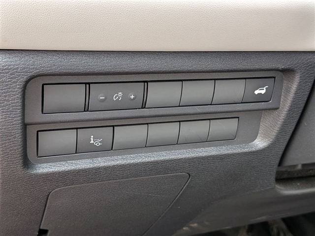 2023 Mitsubishi Outlander SE:39881N