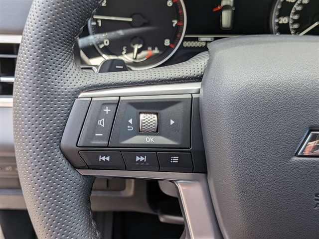 2026 Mitsubishi Outlander SE:MI30430