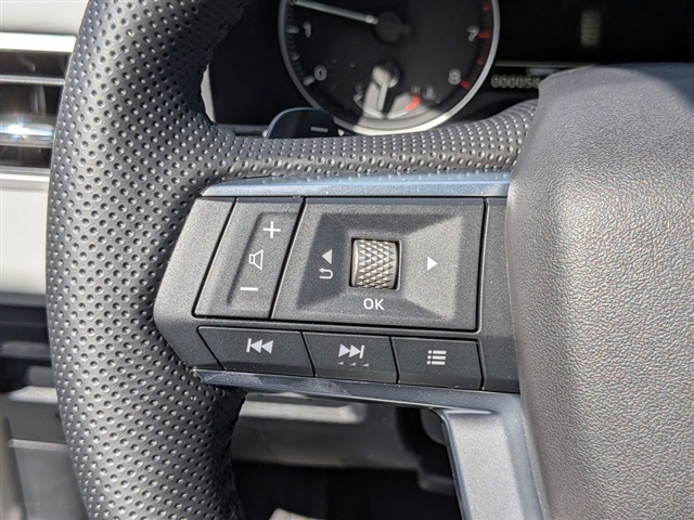 2026 Mitsubishi Outlander SE:MI30280