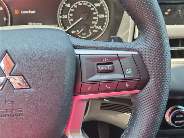 2026 Mitsubishi Outlander SE:MI30520