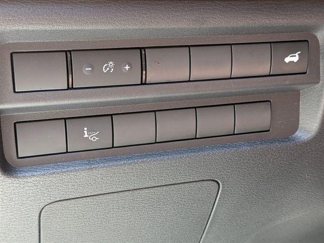 2025 Mitsubishi Outlander SEL:MU39520