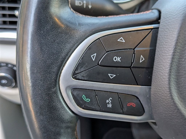 2017 Chrysler Pacifica Touring-L Plus:01870UU