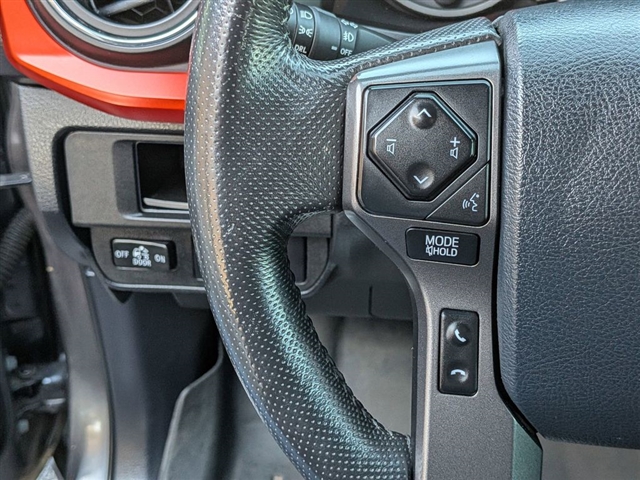 2018 Toyota Tacoma TRD Off-Road:02030UU