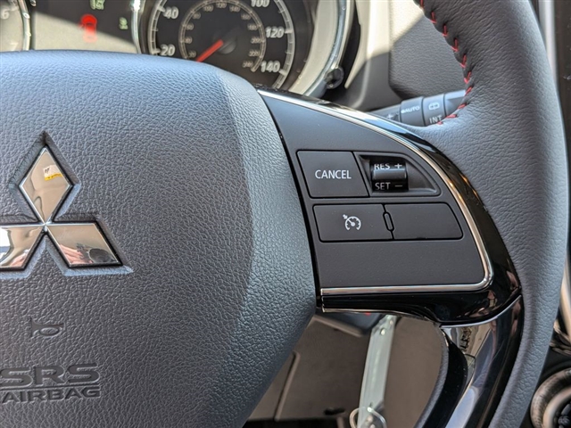 2026 Mitsubishi Outlander Sport SE:MI330370