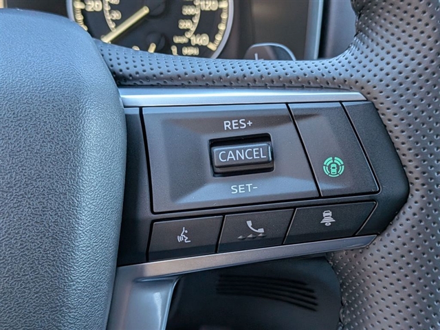 2025 Mitsubishi Outlander SE:MI30030