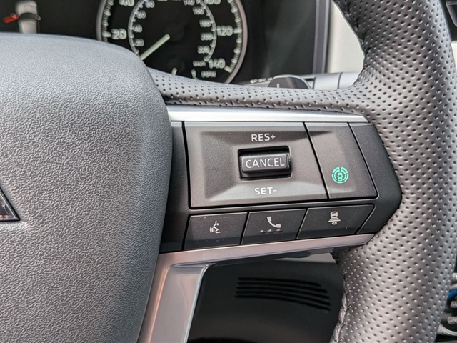 2026 Mitsubishi Outlander SE:MI30270