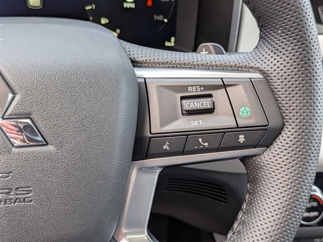 2026 Mitsubishi Outlander SE:MI30160