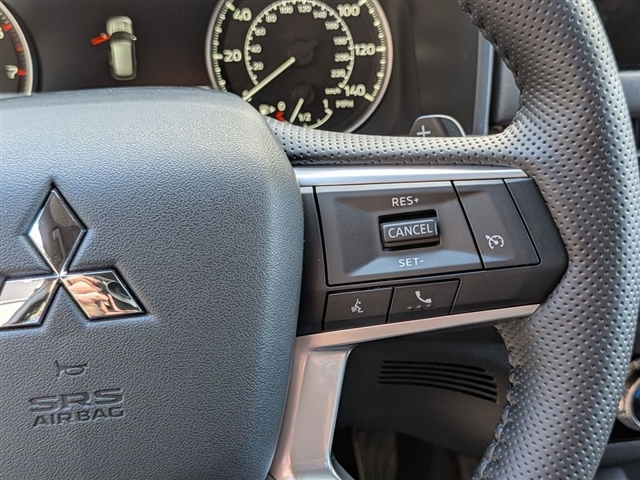 2026 Mitsubishi Outlander SE:MI30440
