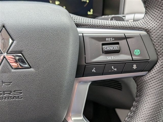 2026 Mitsubishi Outlander SE:MI30130