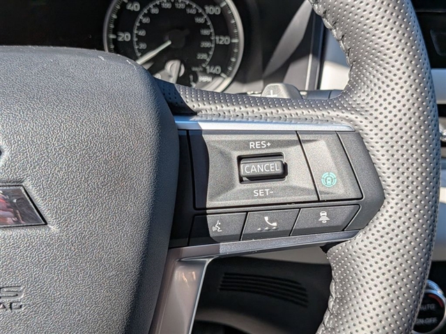 2026 Mitsubishi Outlander SE:MI30080