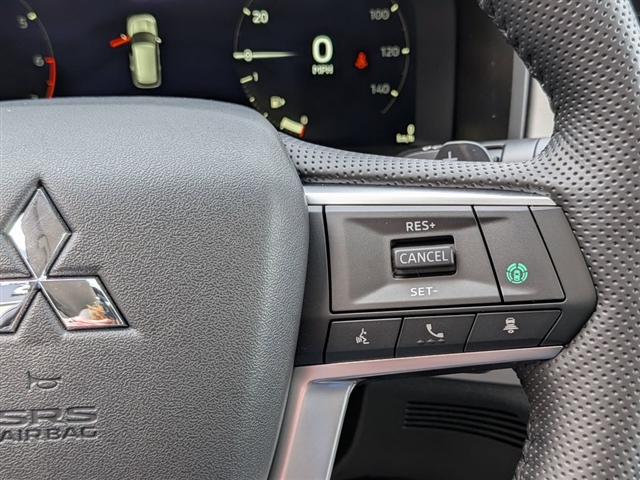 2026 Mitsubishi Outlander SE:MI30150