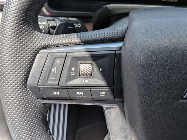 2025 Mitsubishi Outlander SEL:MU39520