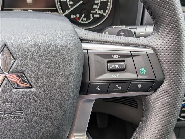 2026 Mitsubishi Outlander SE:MI130200