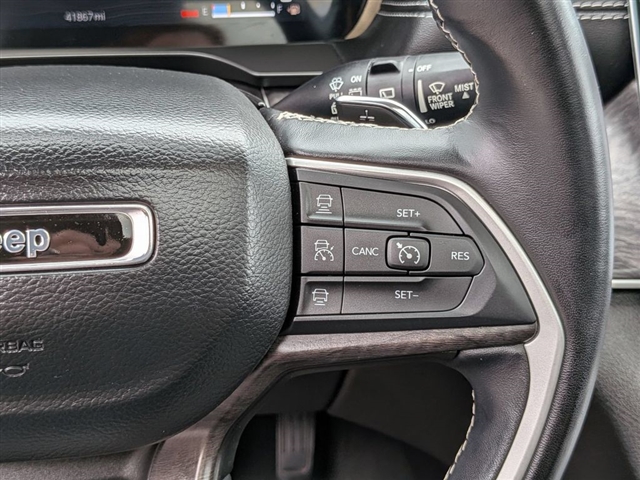 2022 Jeep Grand Cherokee Limited:02460UU