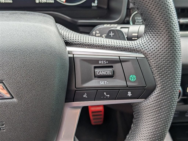 2024 Mitsubishi Outlander SE:30283N