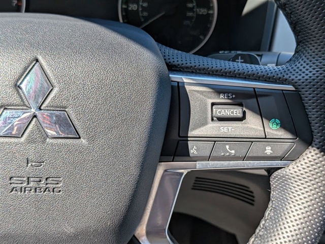 2022 Mitsubishi Outlander SEL Launch Edition:39772N