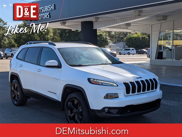 Photo of 2017 Jeep Cherokee High Altitude in Wilmington, NC 2017 Jeep Cherokee High Altitude  01780UU