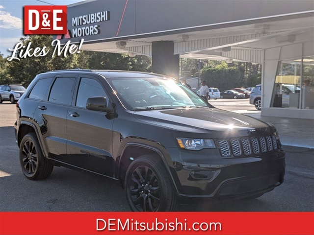 Photo of 2020 Jeep Grand Cherokee Altitude in Wilmington, NC 2020 Jeep Grand Cherokee Altitude  01790UU