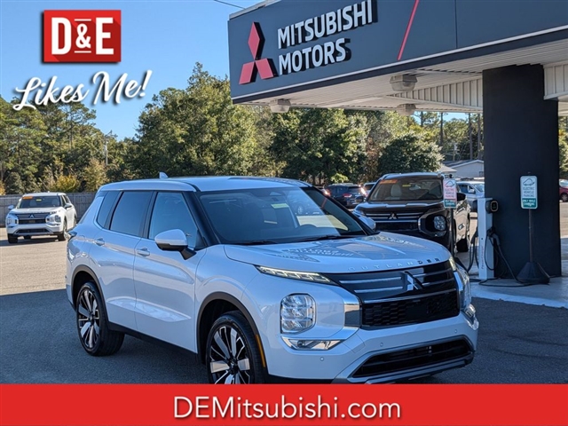 2025 Mitsubishi Outlander SE – MI30020