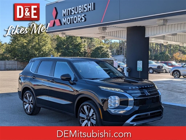 2025 Mitsubishi Outlander SE – MI30030