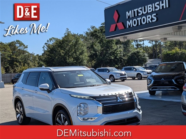 Photo of 2025 Mitsubishi Outlander SEL in Wilmington, NC 2025 Mitsubishi Outlander SEL  MM39860