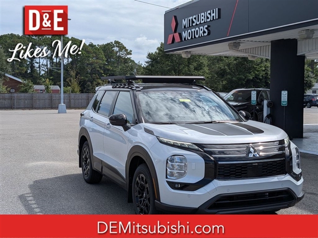 Photo of 2025 Mitsubishi Outlander Trail Edition in Wilmington, NC 2025 Mitsubishi Outlander Trail Edition  MM139780