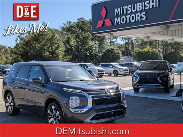 Photo of 2025 Mitsubishi Outlander SE in Wilmington, NC 2025 Mitsubishi Outlander SE  MM39910