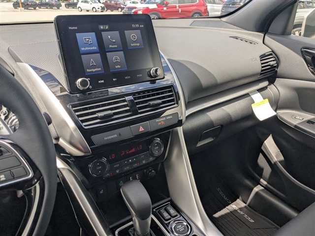 2025 Mitsubishi Eclipse Cross SEL:M241560