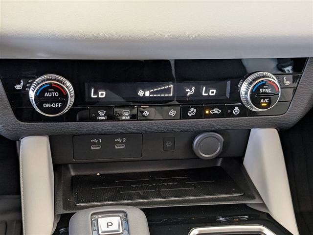 2026 Mitsubishi Outlander SE:MI30390
