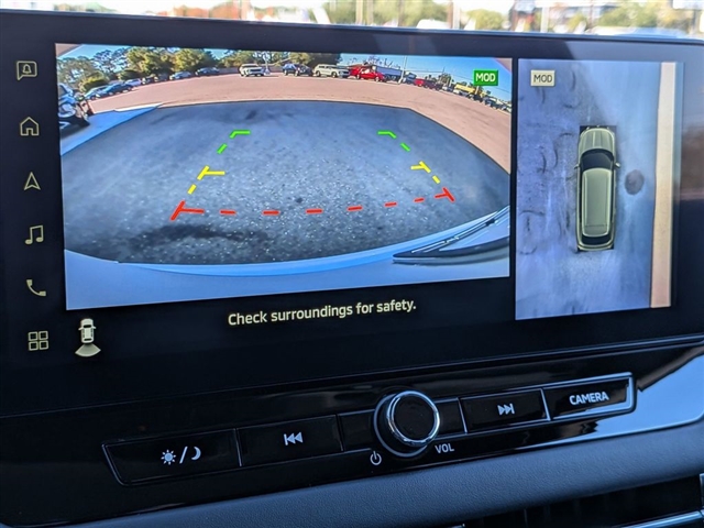 2025 Mitsubishi Outlander SE:MI30020