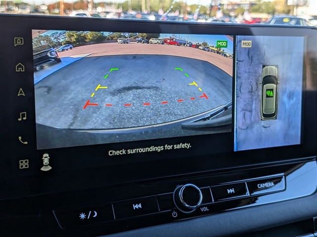 2025 Mitsubishi Outlander SE:MI30030