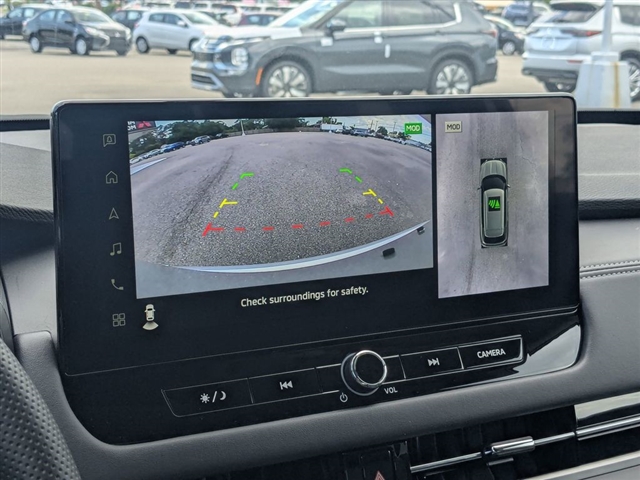 2025 Mitsubishi Outlander SE:MM39600