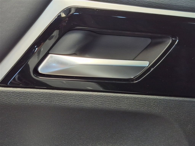 2026 Mitsubishi Outlander SE:MI30500