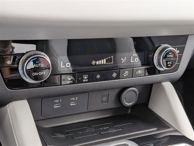 2025 Mitsubishi Outlander SE:MM39970