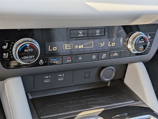 2025 Mitsubishi Outlander SEL:MM39830