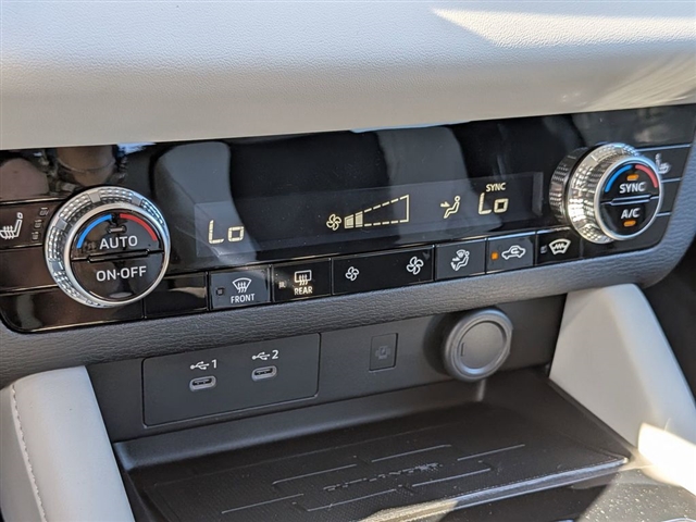 2025 Mitsubishi Outlander SE:MM139900