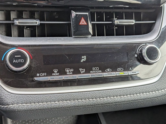 2022 Toyota Corolla Hatchback SE:01820UU