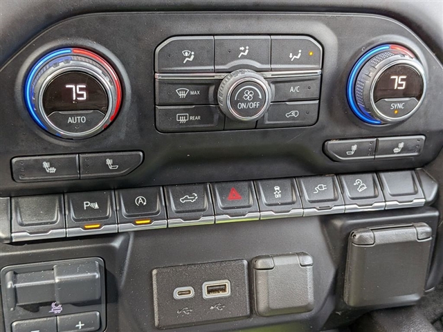 2020 Chevrolet Silverado 1500 LT Trail Boss:02070UU