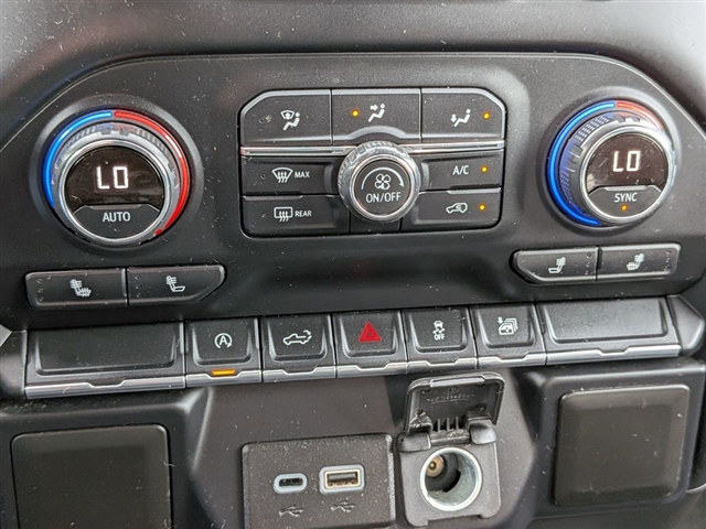 2020 Chevrolet Silverado 1500 LT:02200UU