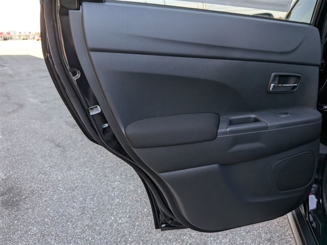 2026 Mitsubishi Outlander Sport SE:MI330190