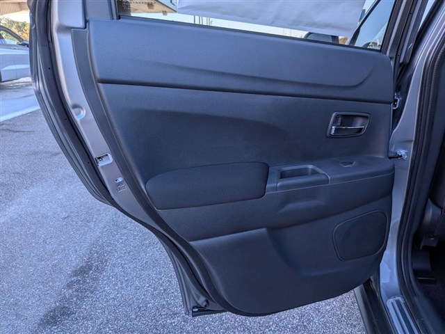 2026 Mitsubishi Outlander Sport SE:MI330040