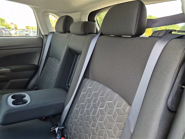 2027 Mitsubishi Outlander Sport LE:MI330610