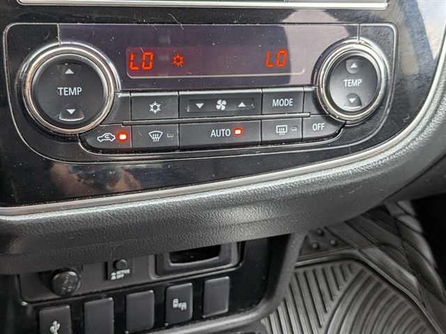 2019 Mitsubishi Outlander ES:02420UU