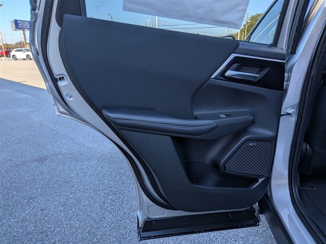 2026 Mitsubishi Outlander ES:MI30240