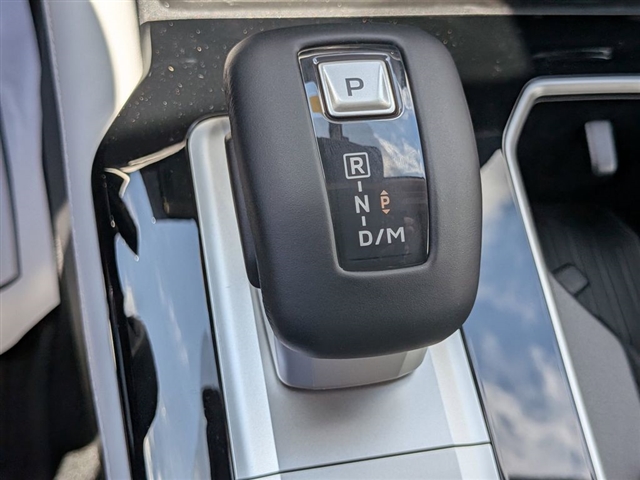 2025 Mitsubishi Outlander SE:MM39700