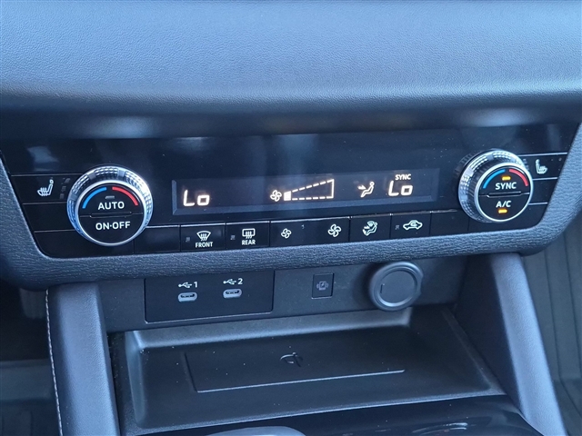 2025 Mitsubishi Outlander SE:02630UU