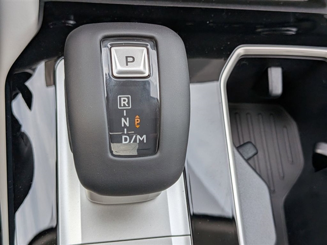 2026 Mitsubishi Outlander SE:MI30140