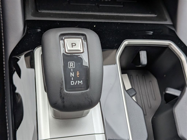 2026 Mitsubishi Outlander SE:MI30250