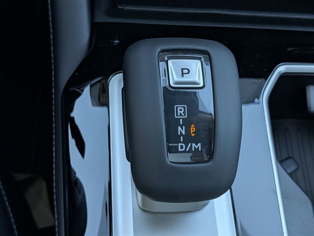 2026 Mitsubishi Outlander Black Edition:MI30100