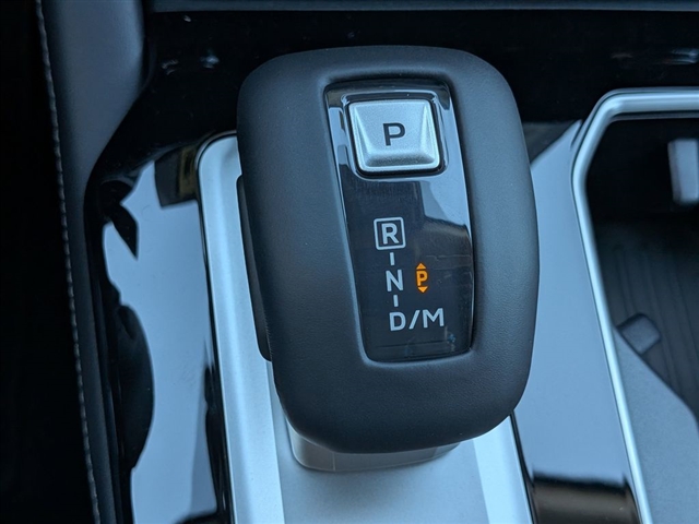 2025 Mitsubishi Outlander SE:MI30000